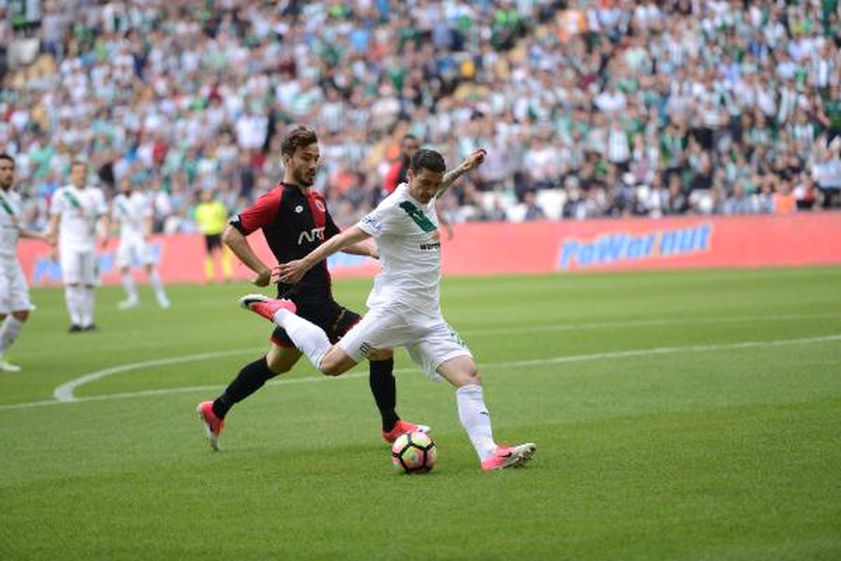 Bursaspor Sahasında Gençlerbirliği\'ne Karşı Üstün