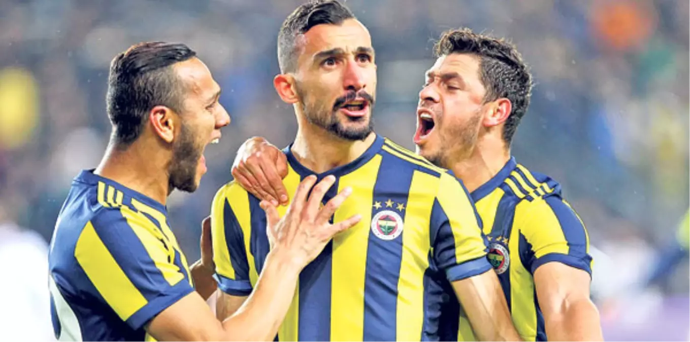 Fener\'de Herkes Golcü