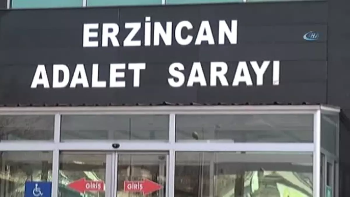 Kediye İşkence Yapan Asker Bu Kez de Polisin Bileğini Kırdı