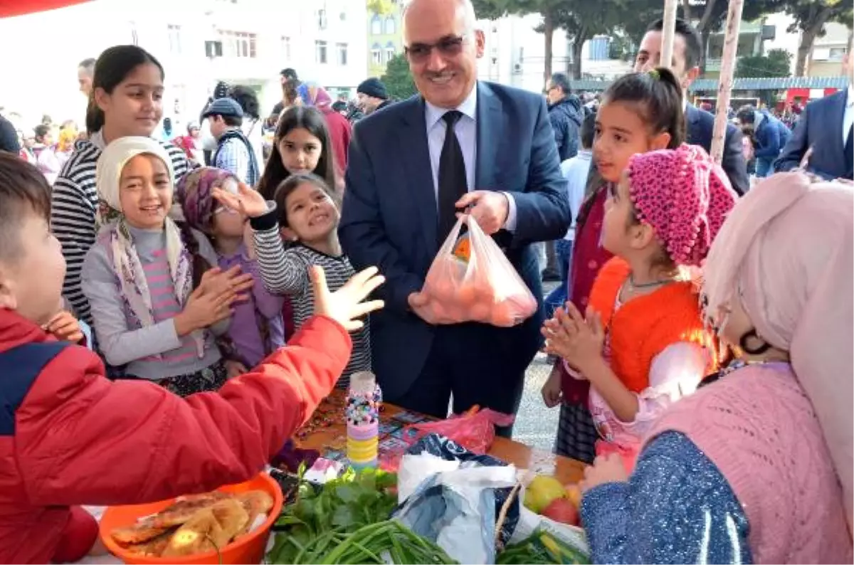 Öğrenciler, Pazarcı Oldu