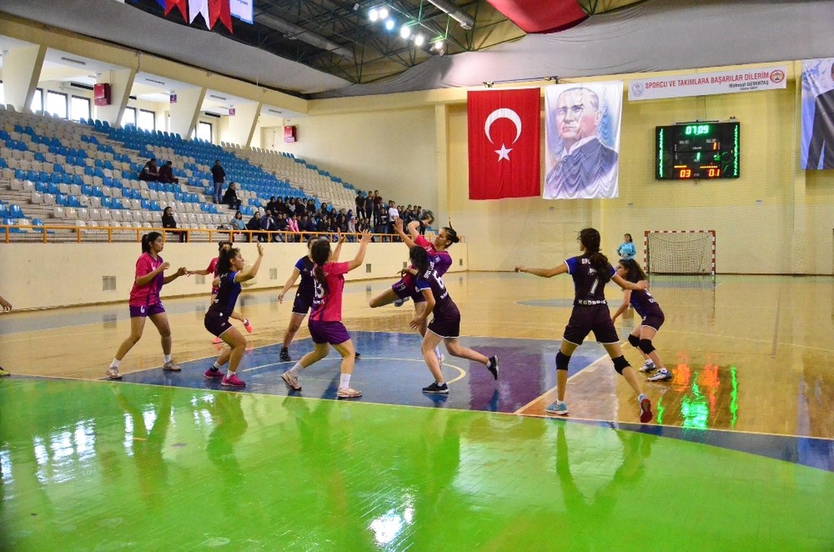 Okullararası Hentbol Genç Kız ve Erkek Grup Müsabakaları
