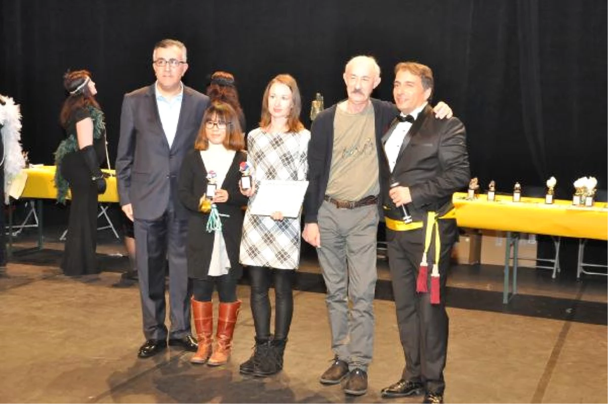 Belçika\'da Başarılı Sporculara Ödüller Verildi