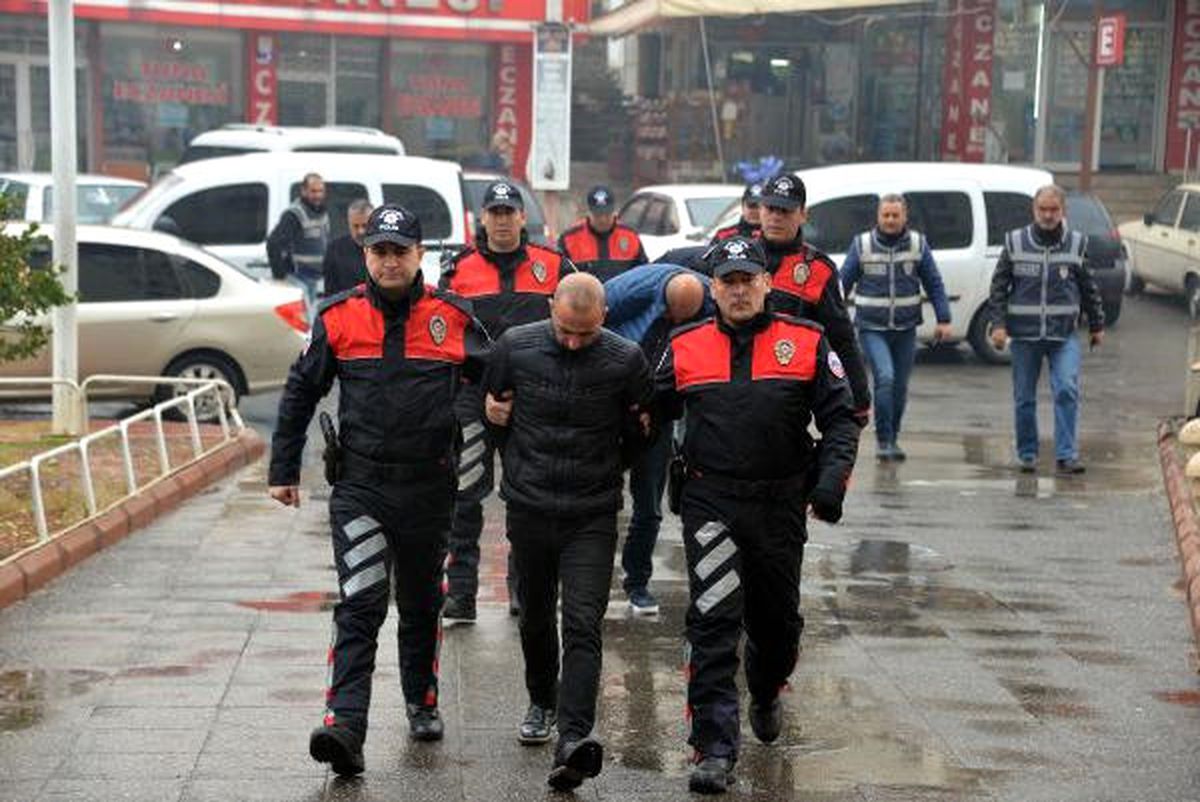 Kredi Vaadiyle Dolandırıcılık Yapan 3 Kişi Yakalandı