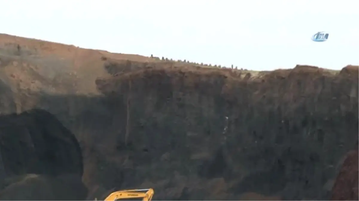 Mezarlarını Yerinde Bulamayan Köylülerin Korkunç İddiası