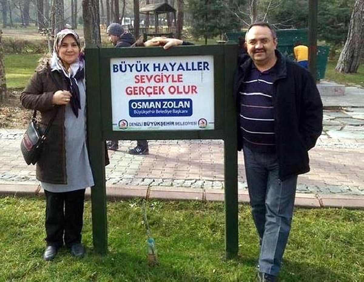 Öğretmen Anne ve Babasını Öldürdükten Sonra İntihar Eden Gencin Cesedi 1 Gün Sonra Bulunmuş