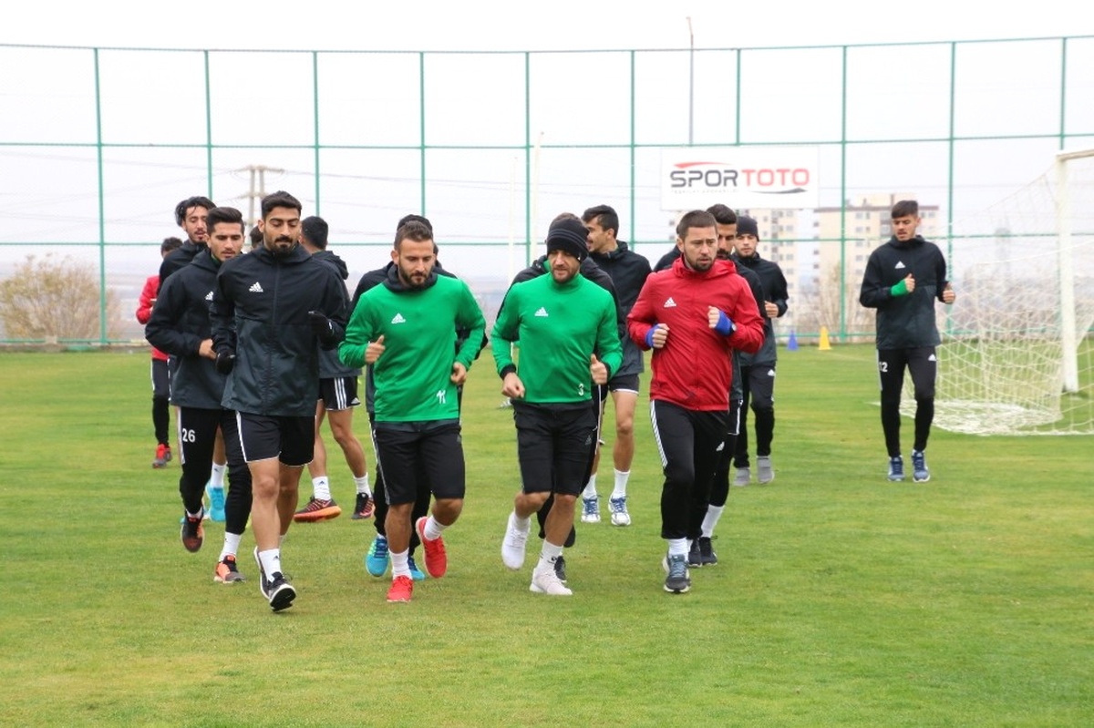 Şanlıurfaspor İkinci Yarı Hazırlıklarını Sürdürüyor
