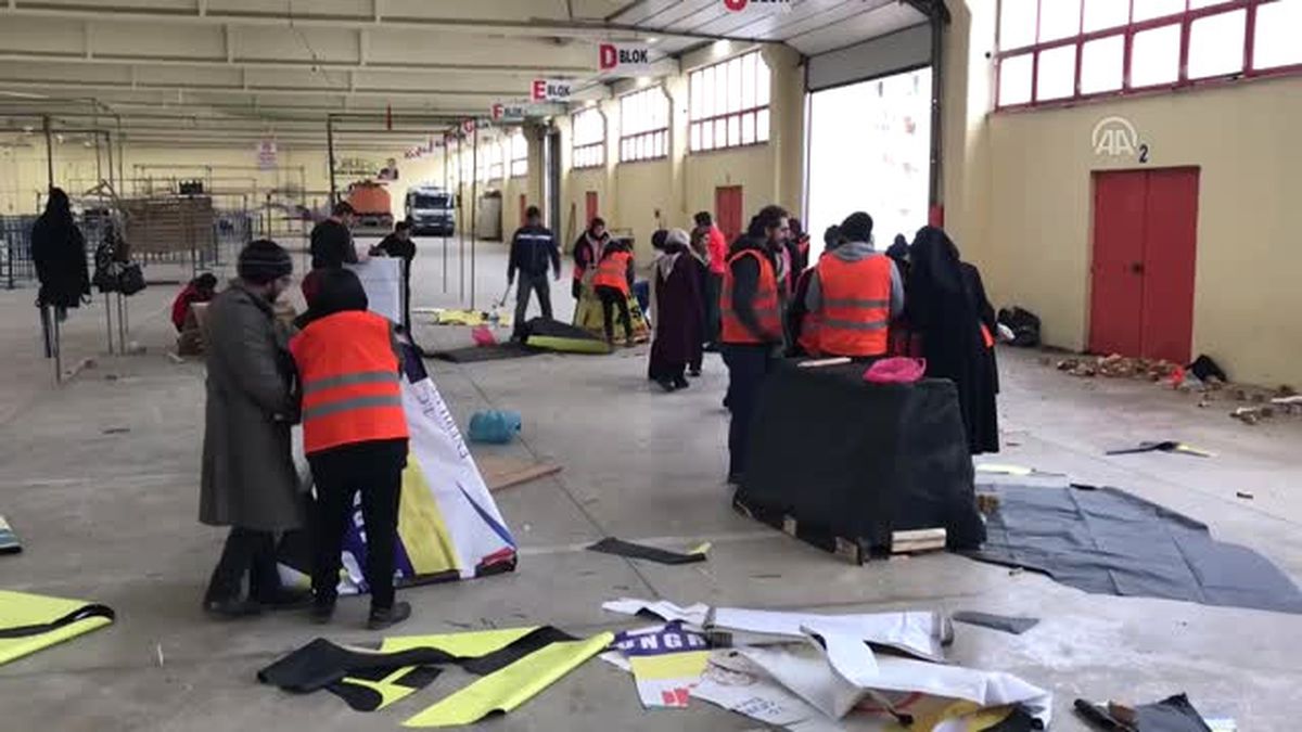 Soğuk Havada Sokak Hayvanlarını Unutmadılar