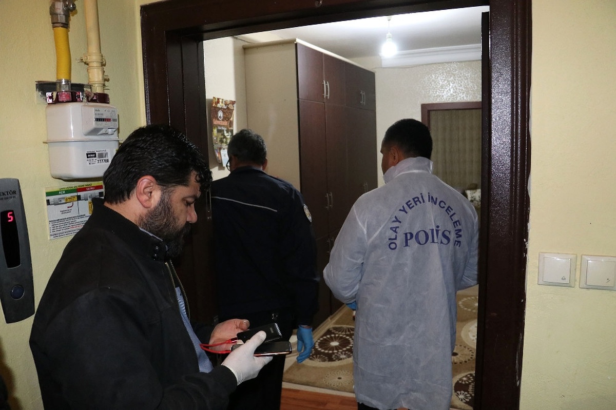 Tartıştığı İmam Nikahlı Eşini Öldürdü