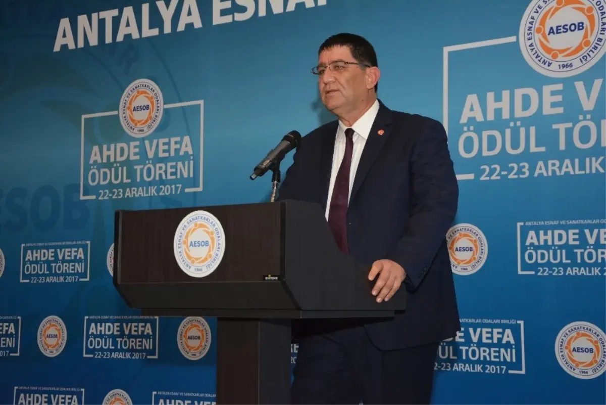 Aesob, Ahde Vefa Ödül Töreni\'nde Oda Başkanlarını Ödüllendirdi