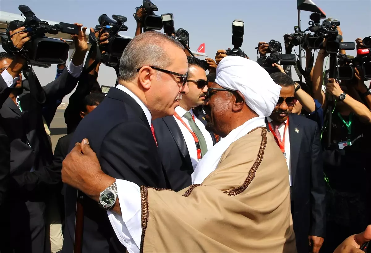 Afrika Turuna Çıkan Erdoğan, İlk Durağı Olan Sudan\'a Geldi