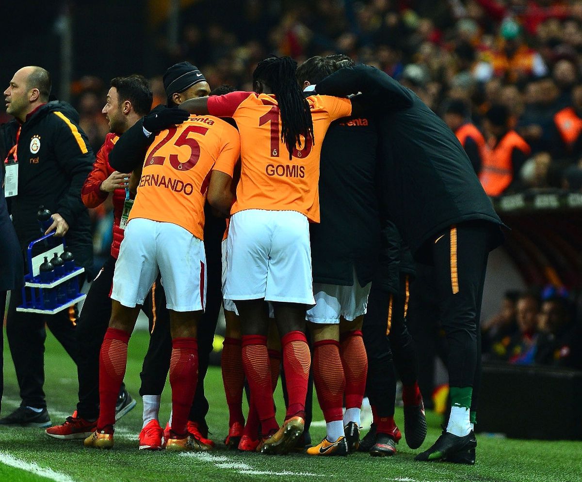 Aslan Fırsatı Tepmedi
