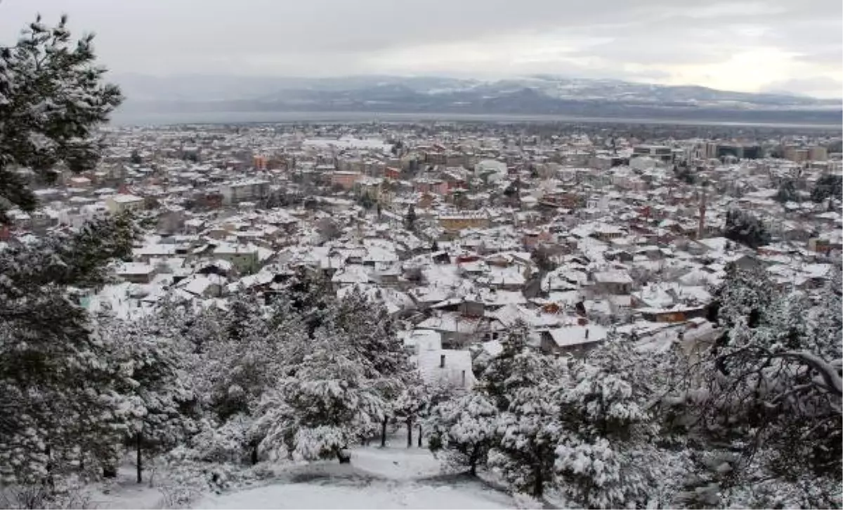 Burdur Kar Altında