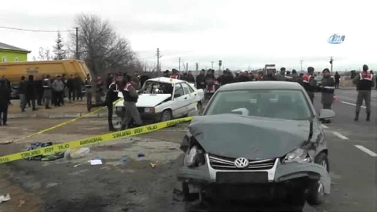 İki Otomobil Çarpıştı: 1 Ölü, 5 Yaralı