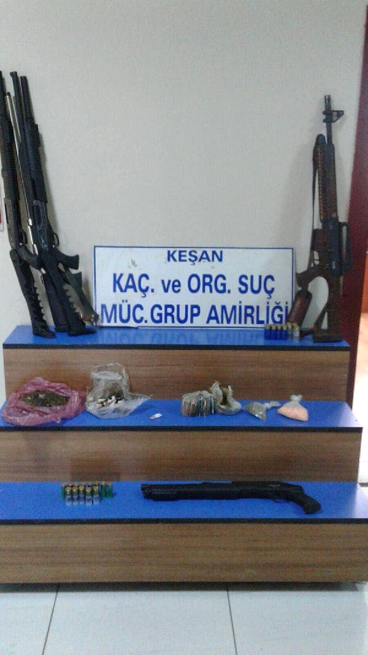 Keşan\'da Uyuşturucu Satıcılarına Operasyon: 5 Gözaltı