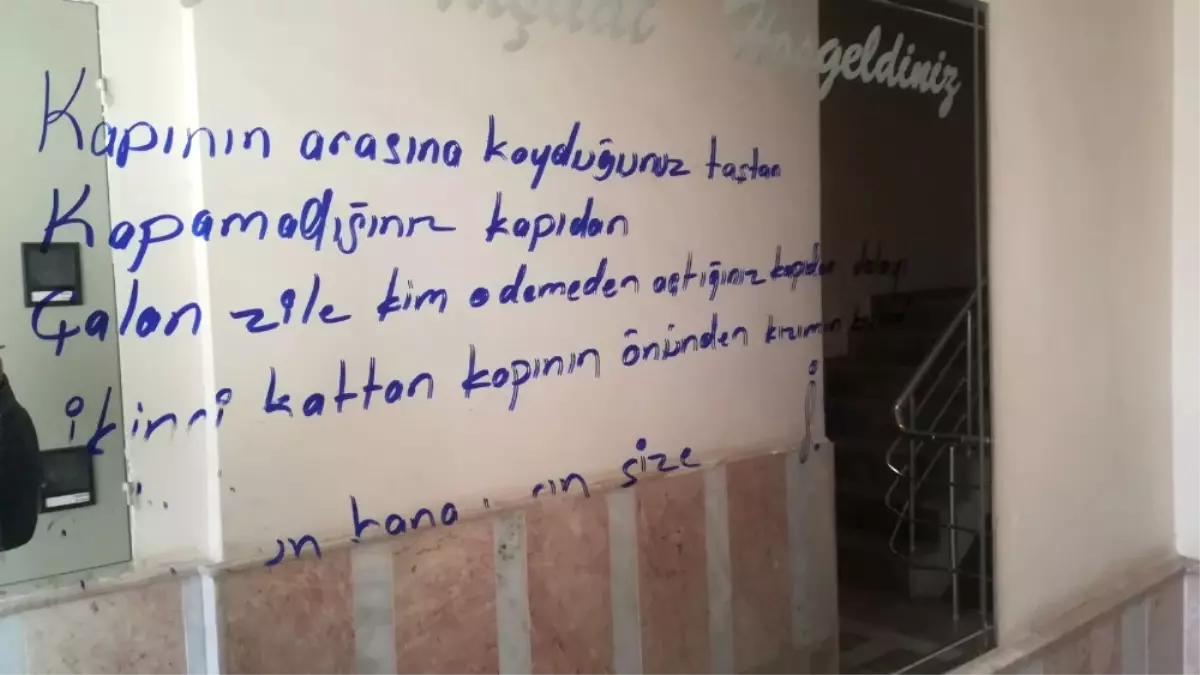 Komşulara \'Hırsız\' Sitemi