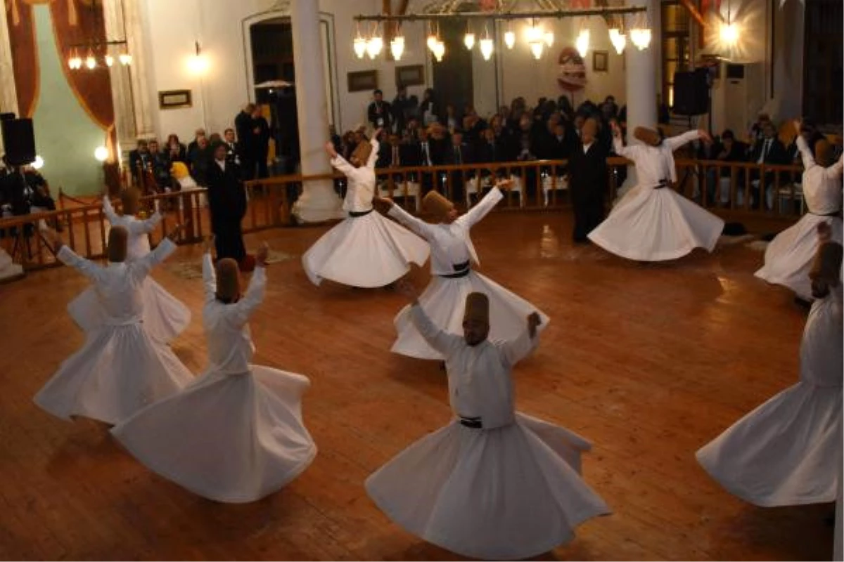 Mevlana, Çanakkale\'de Sema Gösterisiyle Anıldı