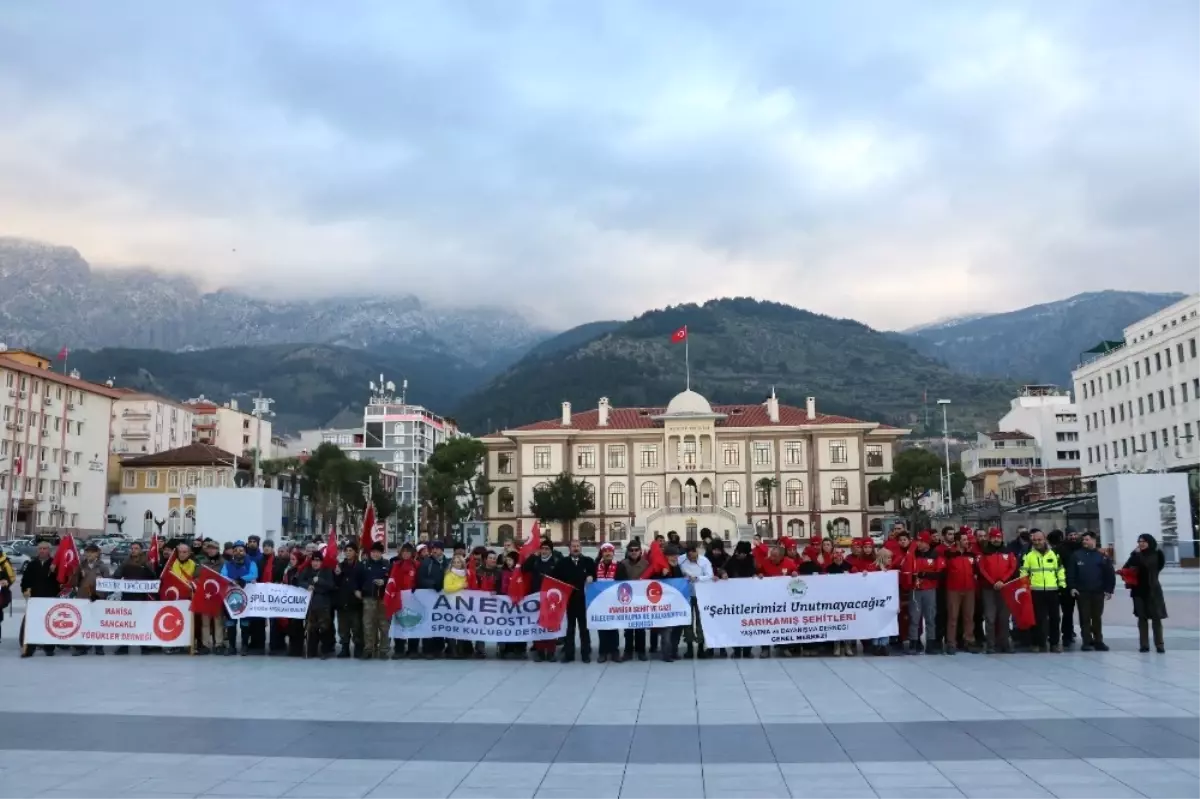 Sarıkamış Şehitleri Anısına Spil\'e Yürüdüler