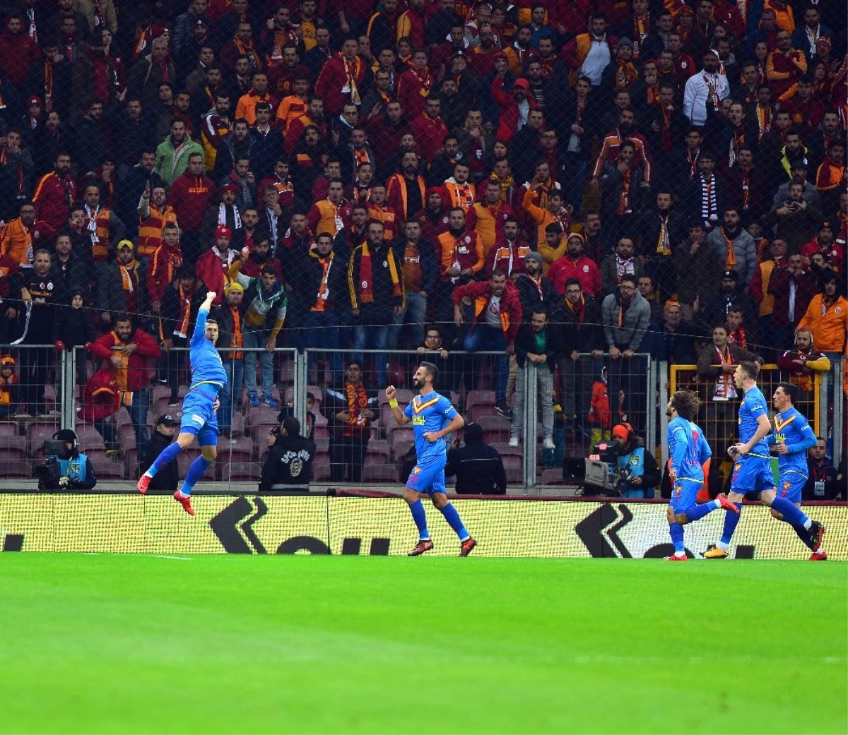 Süper Lig: Galatasaray: 1 - Göztepe: 1 (İlk Yarı)