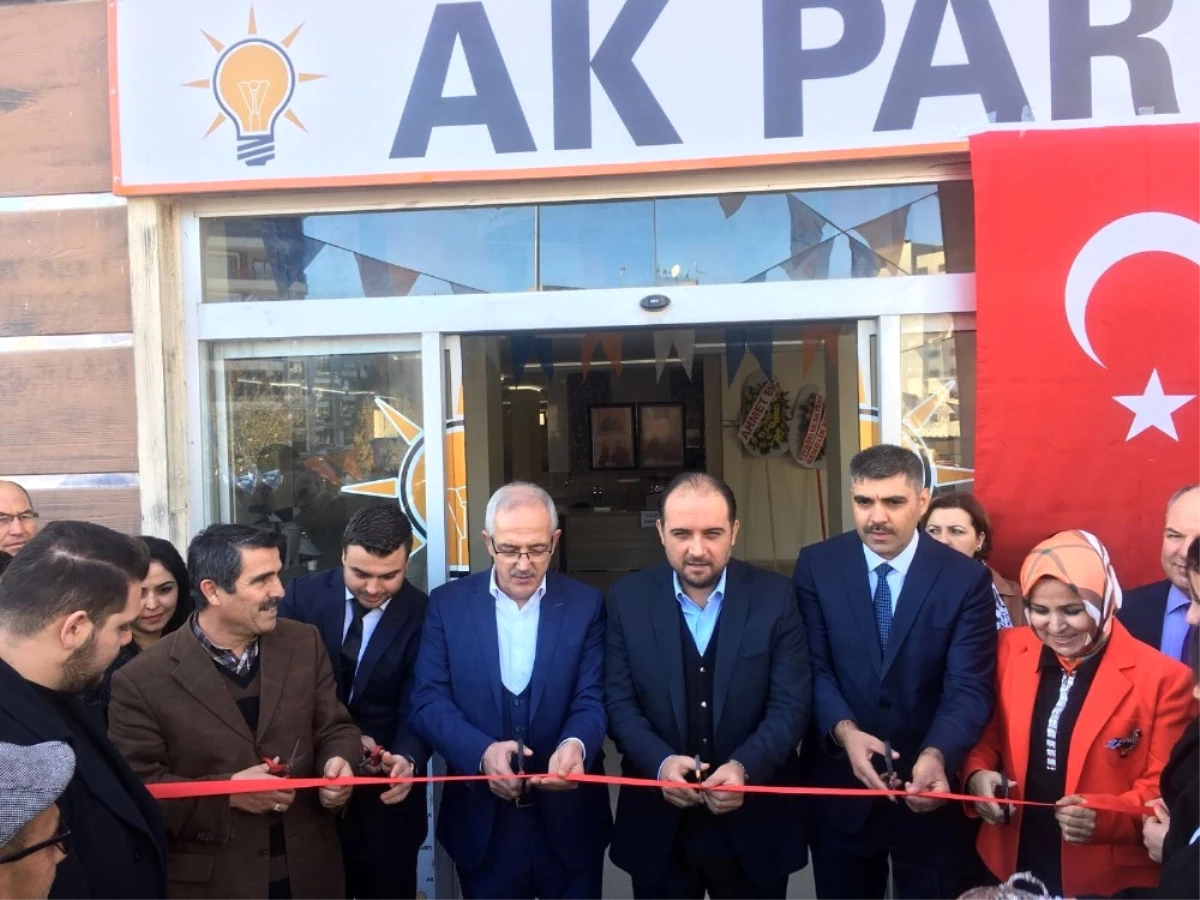 AK Parti Alaşehir Teşkilatı Yeni Binasına Taşındı