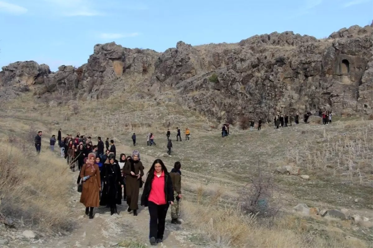 Beyşehir Gölü Etrafındaki Kültürel Miras ve Adalar Üniversite Öğrencilerine Tanıtıldı