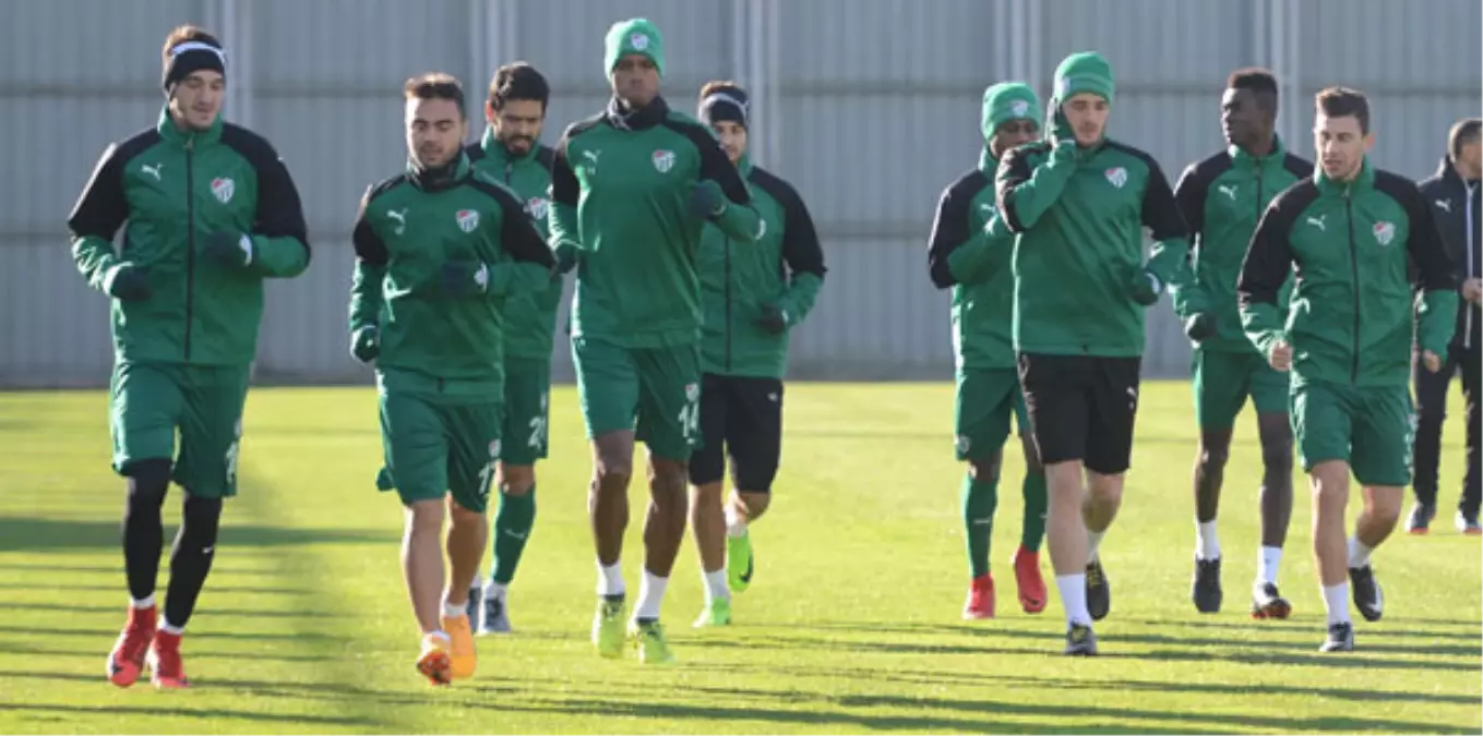 Bursaspor, Gençlerbirliği Maçı Hazırlıklarını Tamamladı