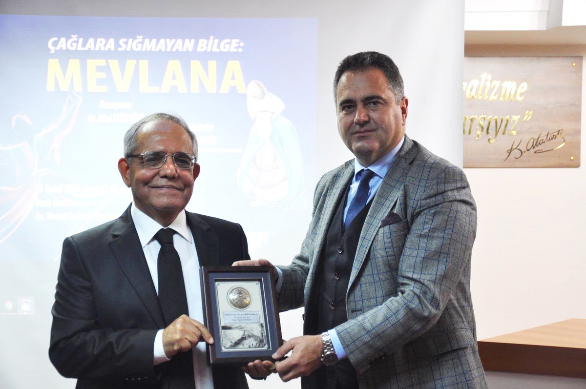 Çağlara Sığmayan Bilge Mevlana, İzmir Barosu\'nda Anıldı
