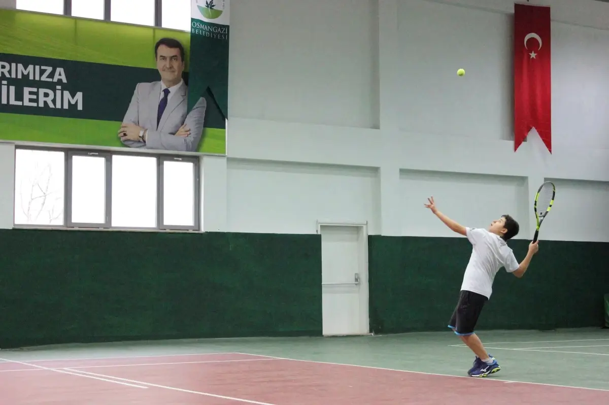 Ertuğrul Sağlam\'da Tenis Fırtınası Dinmiyor