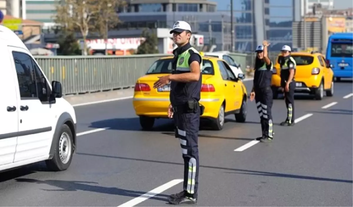 İstanbul\'da Bazı Yollar Trafiğe Kapatılacak