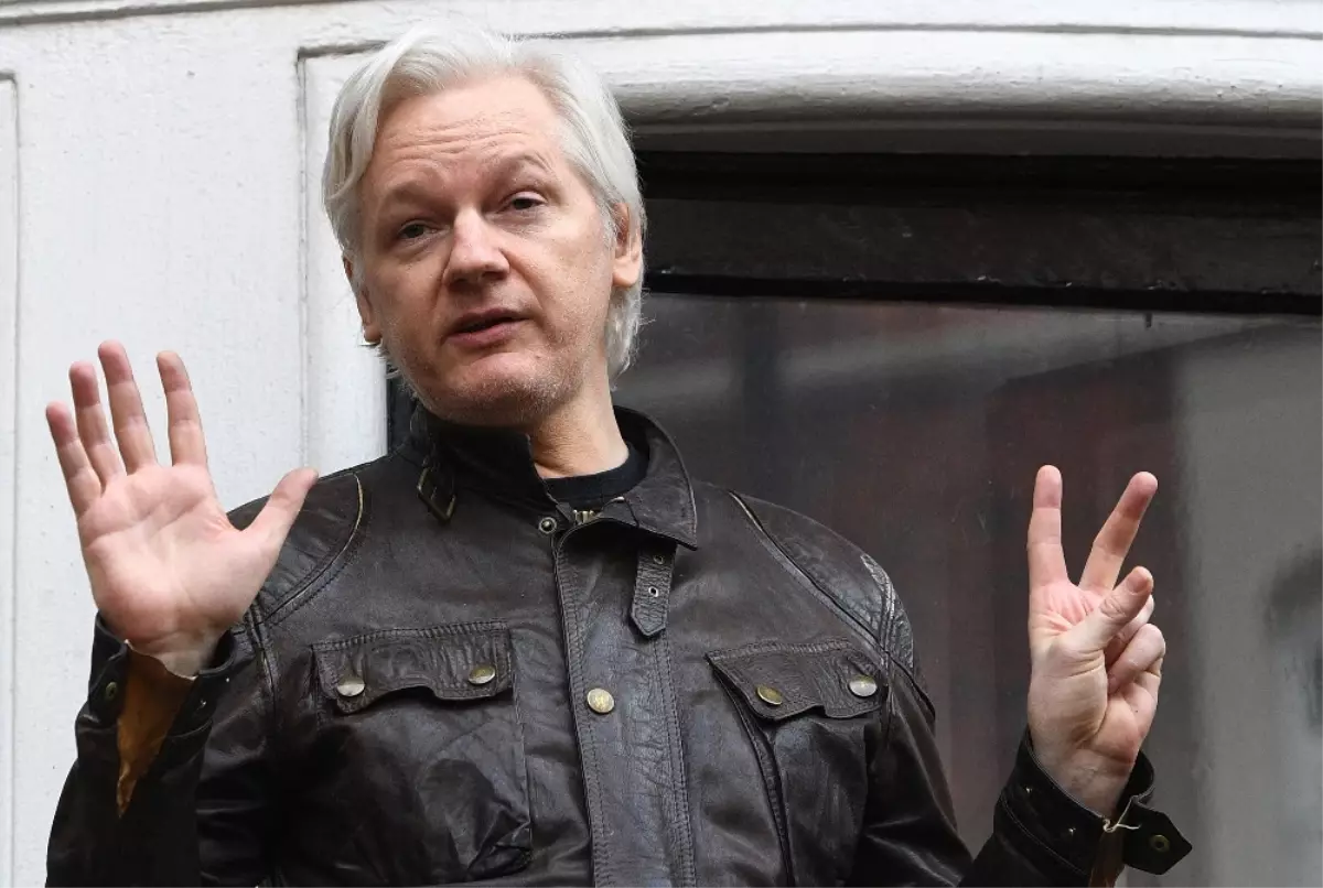 Julian Assange\'nin Hesabı Twitter\'dan Silindi