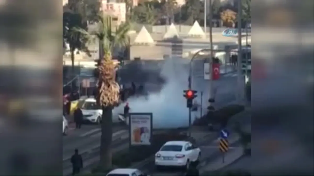 Kendini Ateşe Veren Vatandaşa Yangın Söndürme Tüpüyle Müdahale