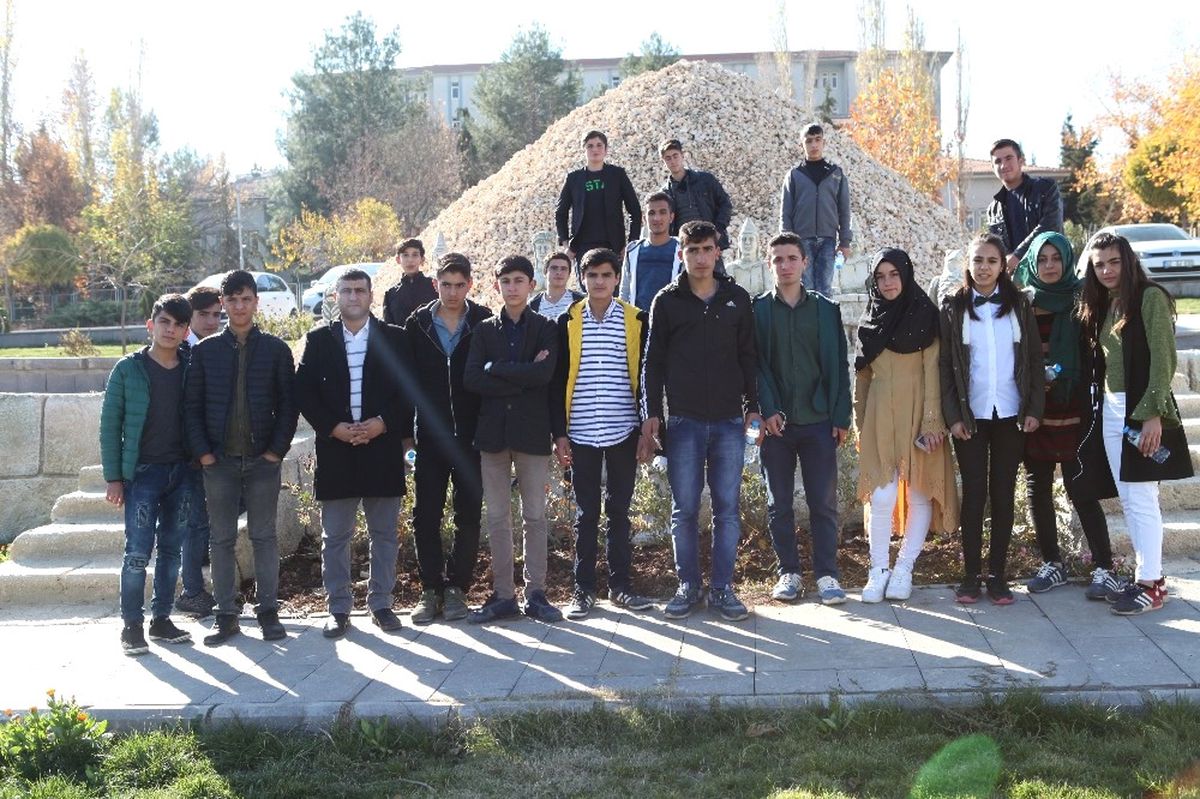 Öğrenciler Adıyaman Üniversitesini Gezdi