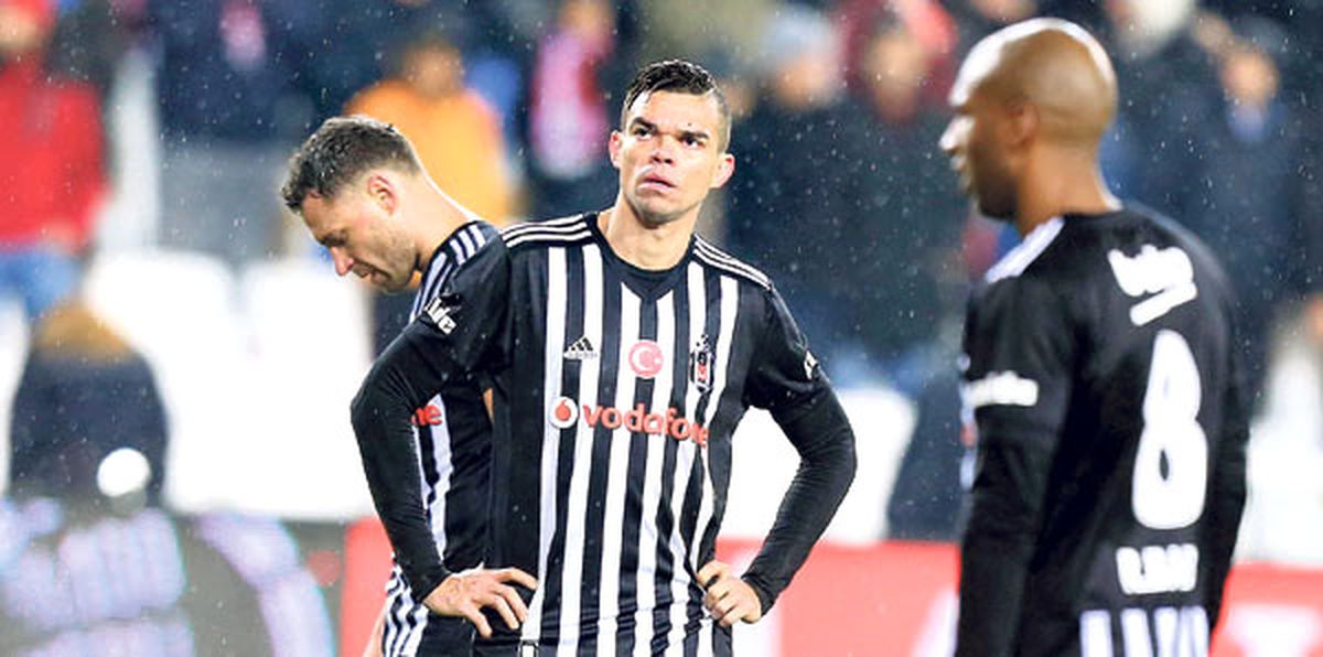 Pepe İlk Kez Şaşırttı