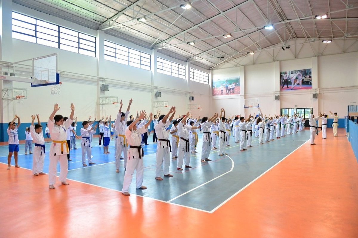 Yıldırım\'da Spor Okullarıyla Geleceğe Yatırım