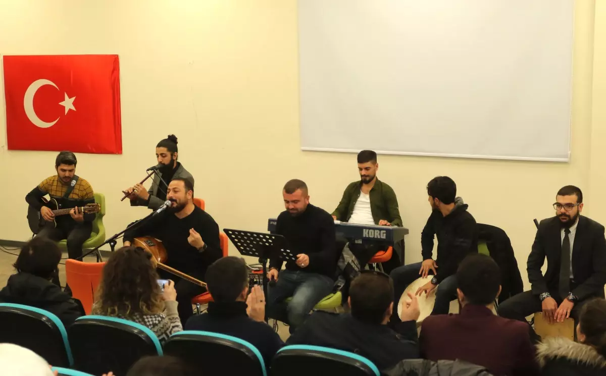 Ağrı İbrahim Çeçen Üniversitesi Öğrencilerine Müzik Ziyafeti