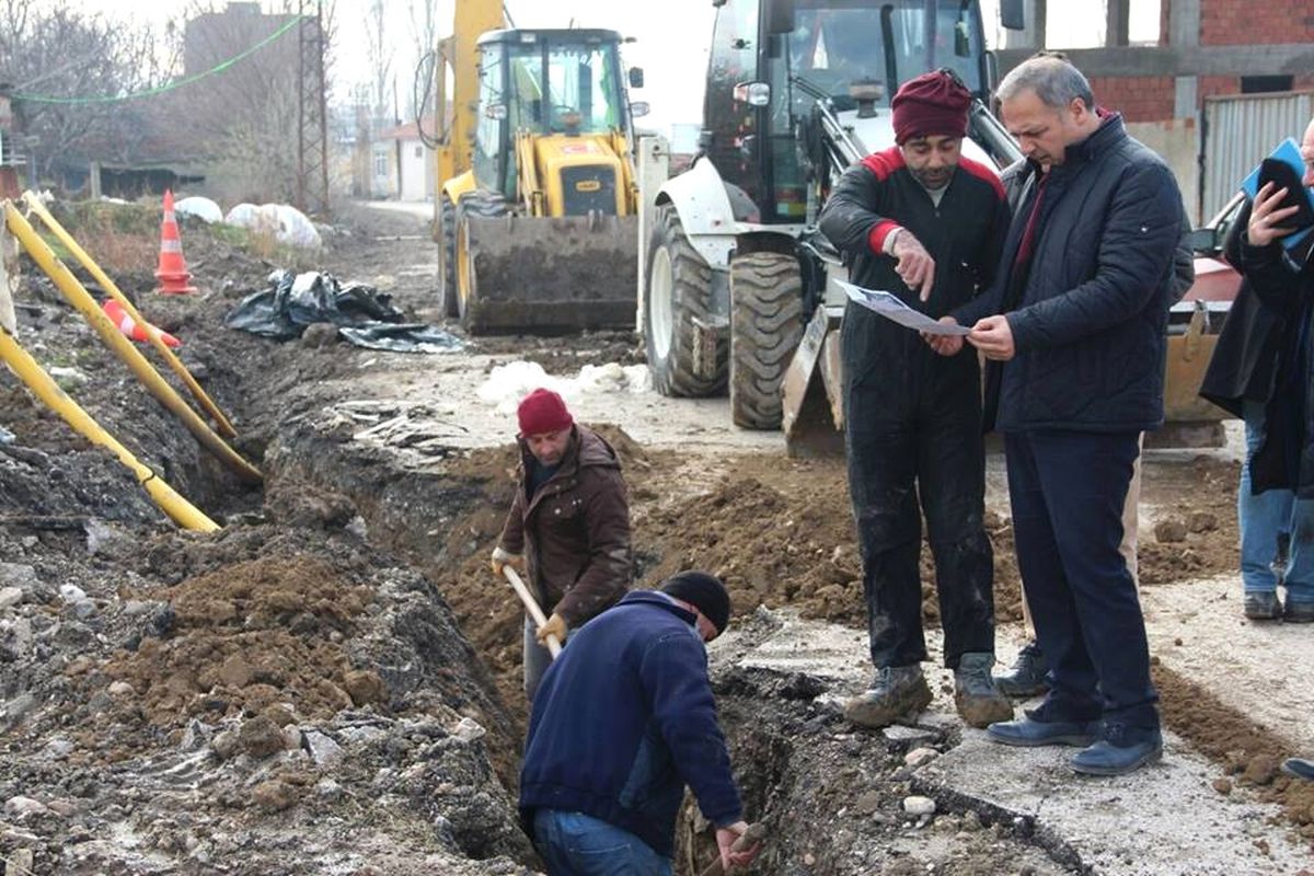 Başkan Üçok\'tan Doğalgaz Çalışmalarına Takip