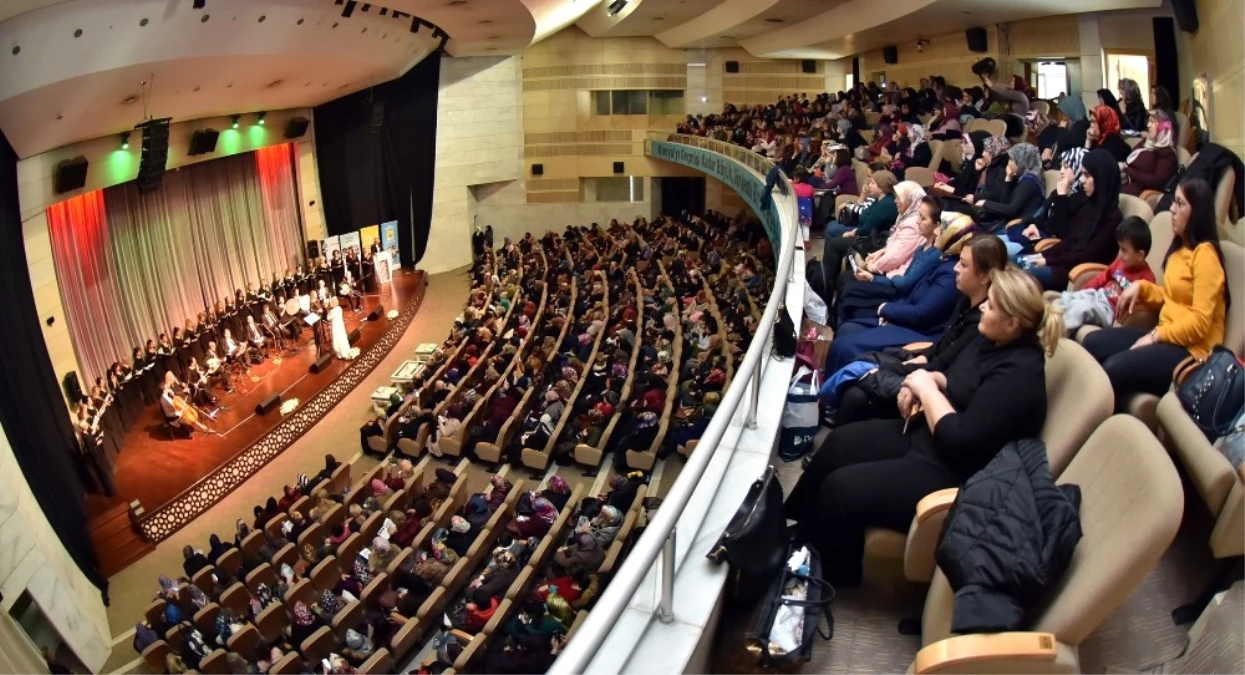Klasik Türk Müziği Korosu Kadınlar Topluluğu\'ndan Anlamlı Konser