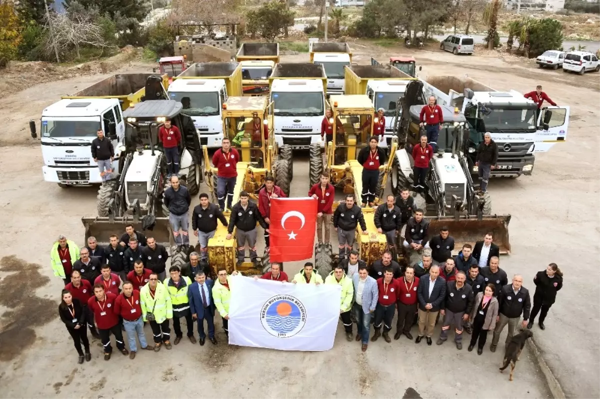 Mersin\'de Belediye Ekipleri Kışa Hazır