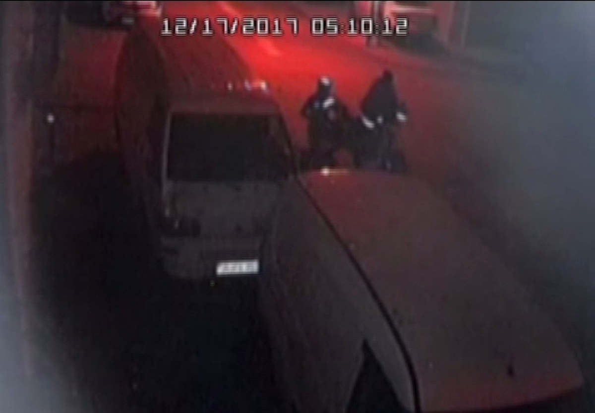 Esenyurt\'ta Yaşanan Motosiklet Hırsızlığı Kamerada