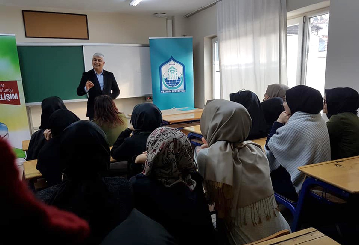 Yıldırımlı Öğrencilere Kişisel Gelişim Semineri