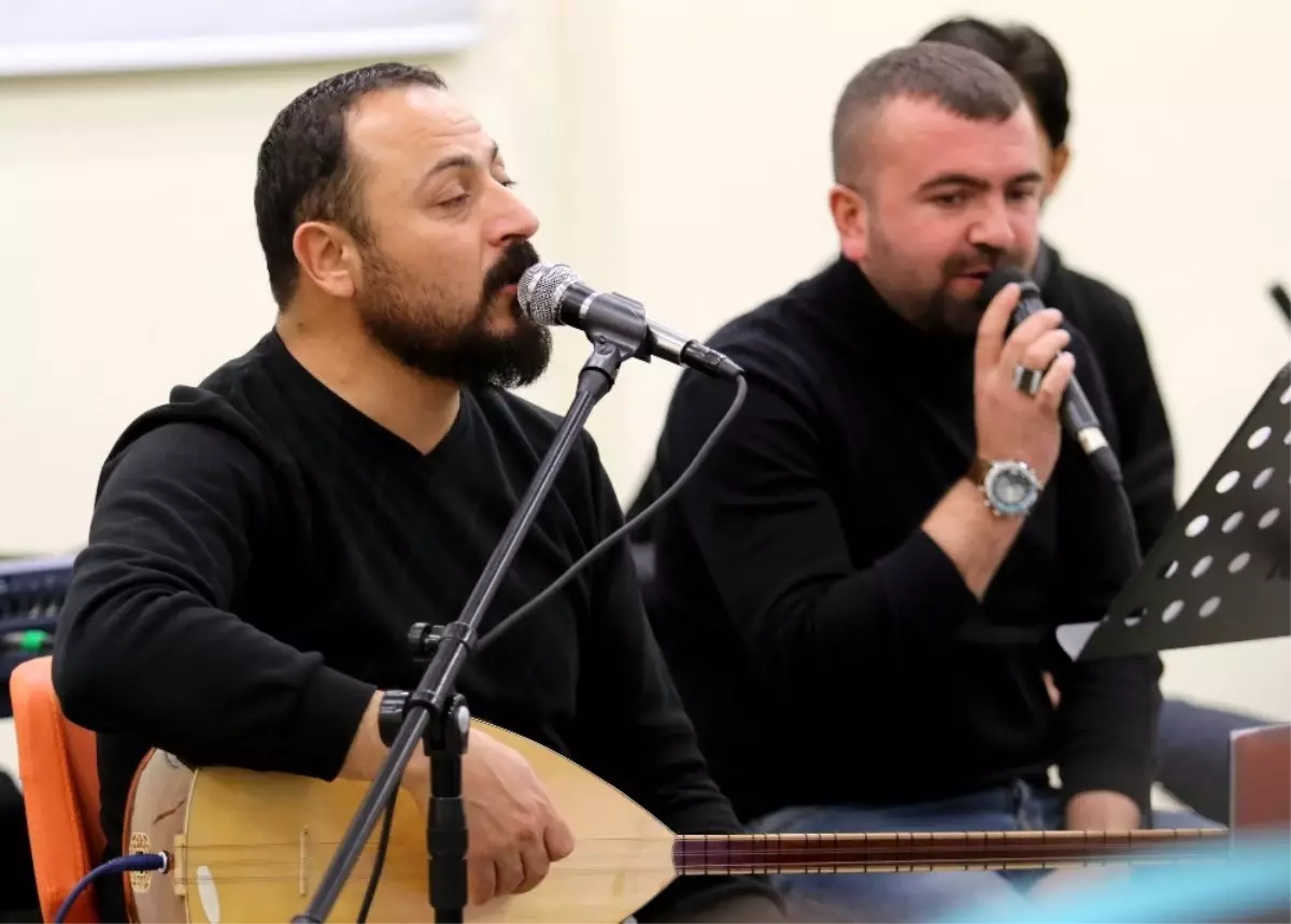 Aiçü Öğrencileri Doğubayazıt\'ta Öğrencilere Konser Verdi