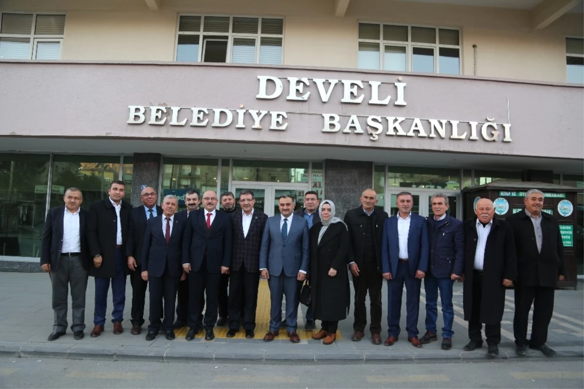 AK Parti Başkan Yardımcısı İlyas Şeker Develi\'yi Ziyaret Etti
