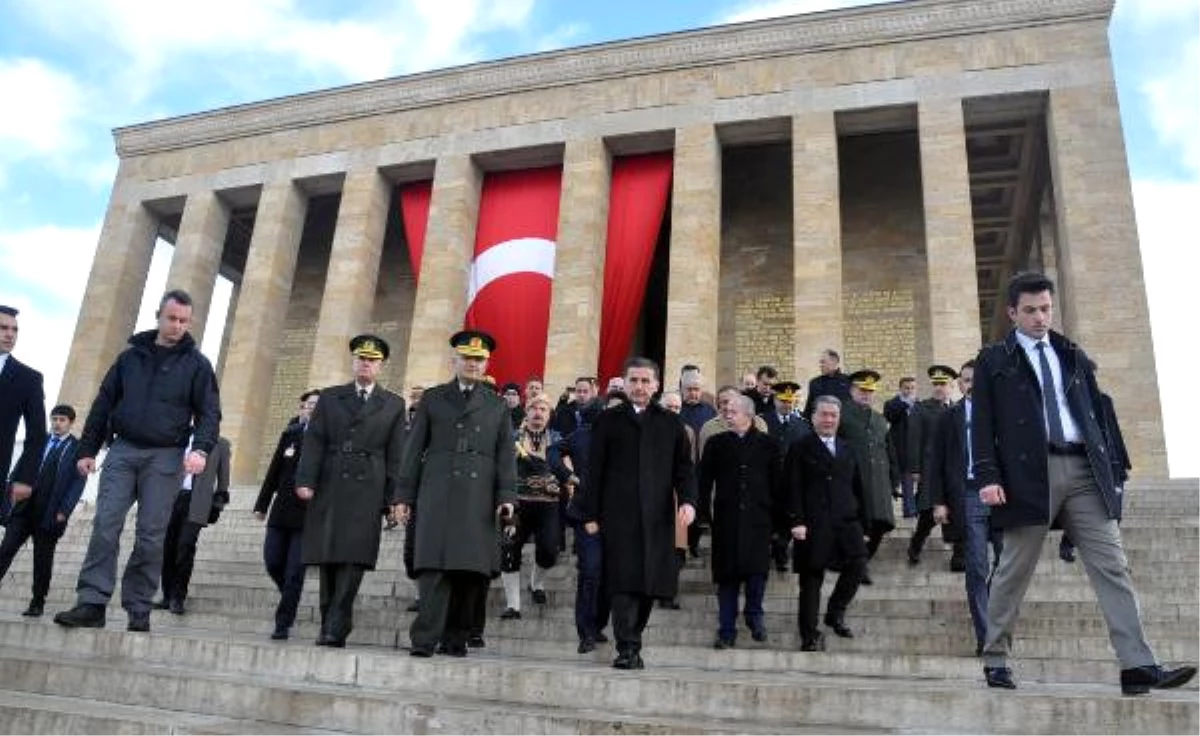 Atatürk\'ün Ankara\'ya Gelişinin 98\'inci Yıl Dönümü Kutlandı
