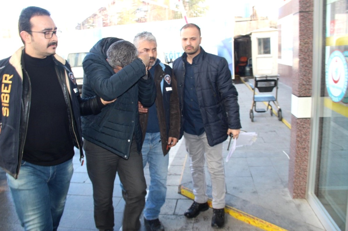 Atm Dolandırıcılarına Siber Polisten Suçüstü
