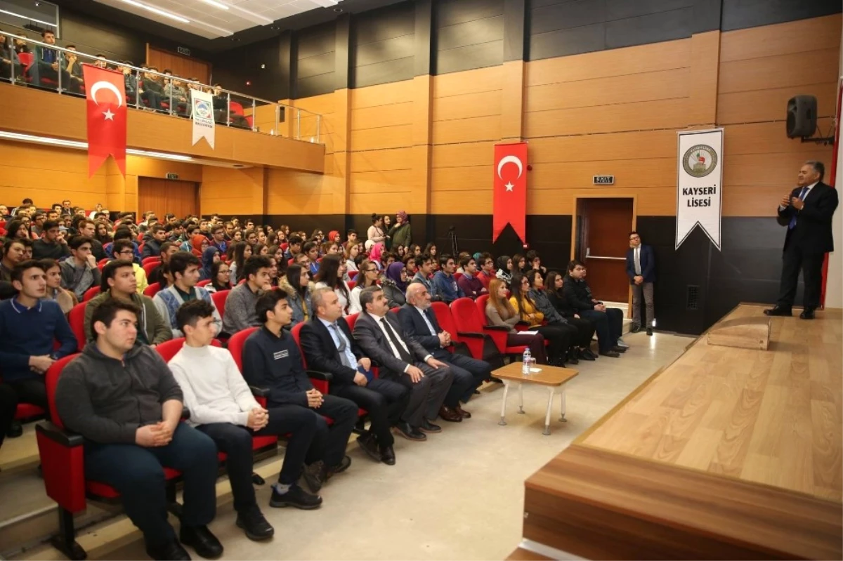 Büyükkılıç, "Türkiye\'yi 2023 Hedeflerine Gençler Ulaştıracak"