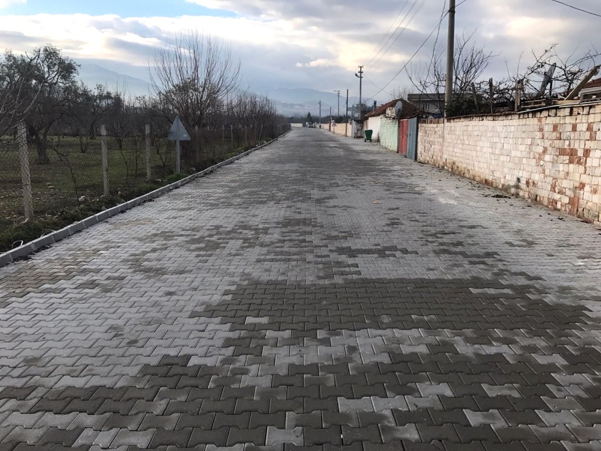 Çepnibektaş Mahallesinde Kilit Parke Çalışması