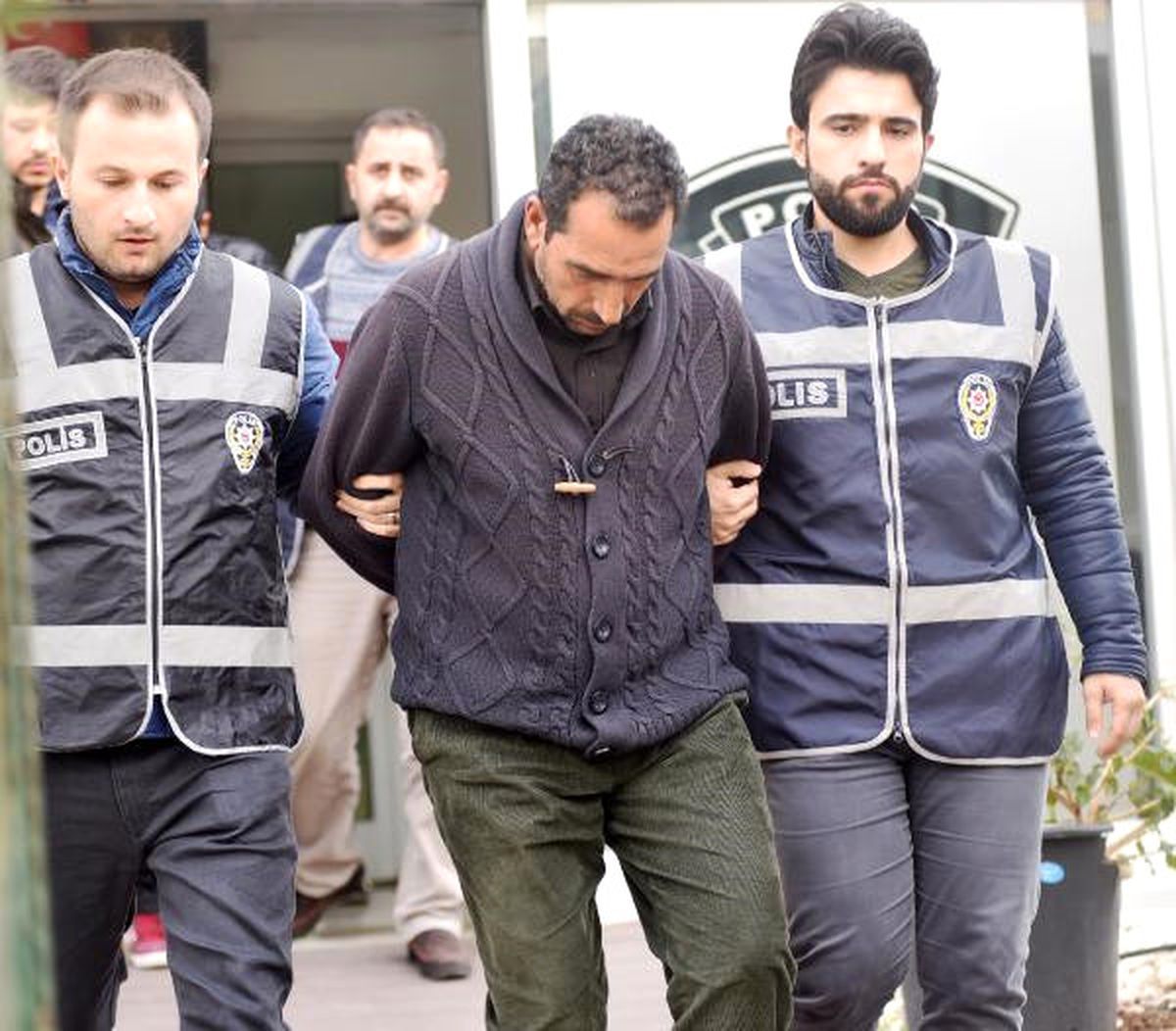 Çetenin \'Dolandırma\' Israrı