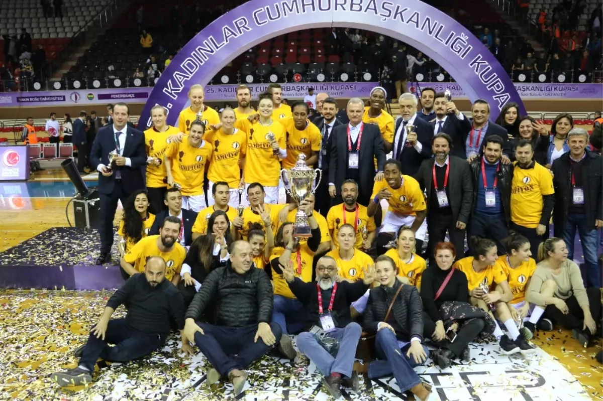 Cumhurbaşkanlığı Kupası Yakın Doğu Üniversitesi\'nin