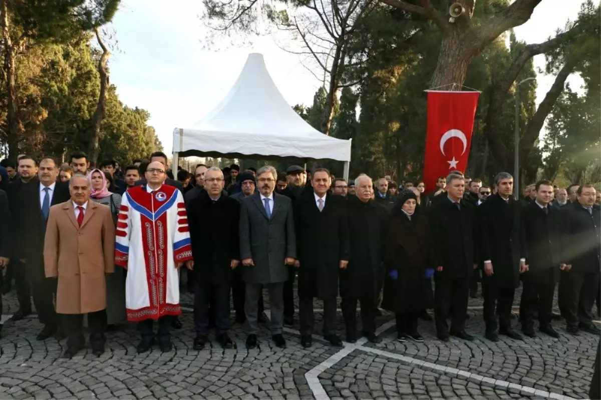 Milli Şair Mehmet Akif Ersoy, Kabri Başında Anıldı