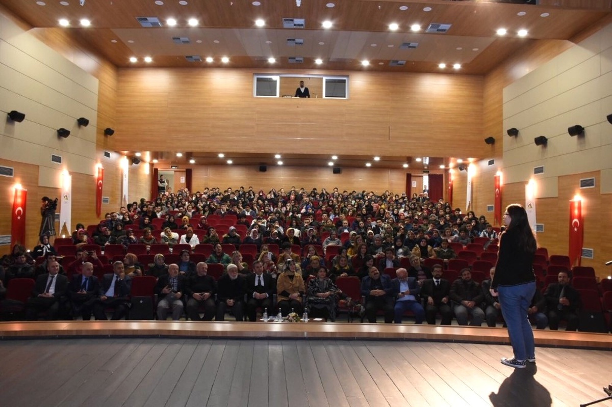 Otizmle Yaşamak Zor Değil Konferansı