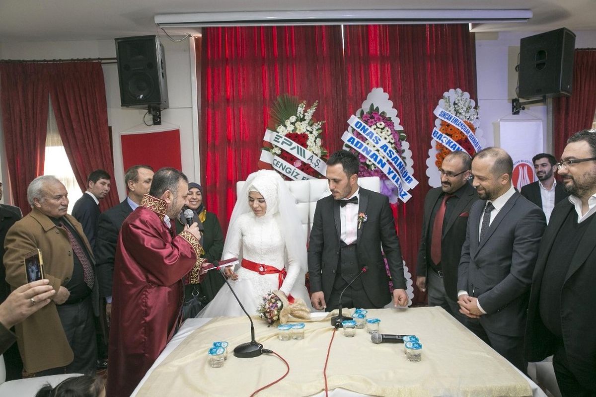 Sincan Belediye Başkanı Ercan\'dan İlk Nikah